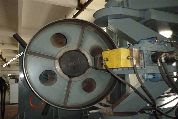 太原生产通用数控旋压机厂家